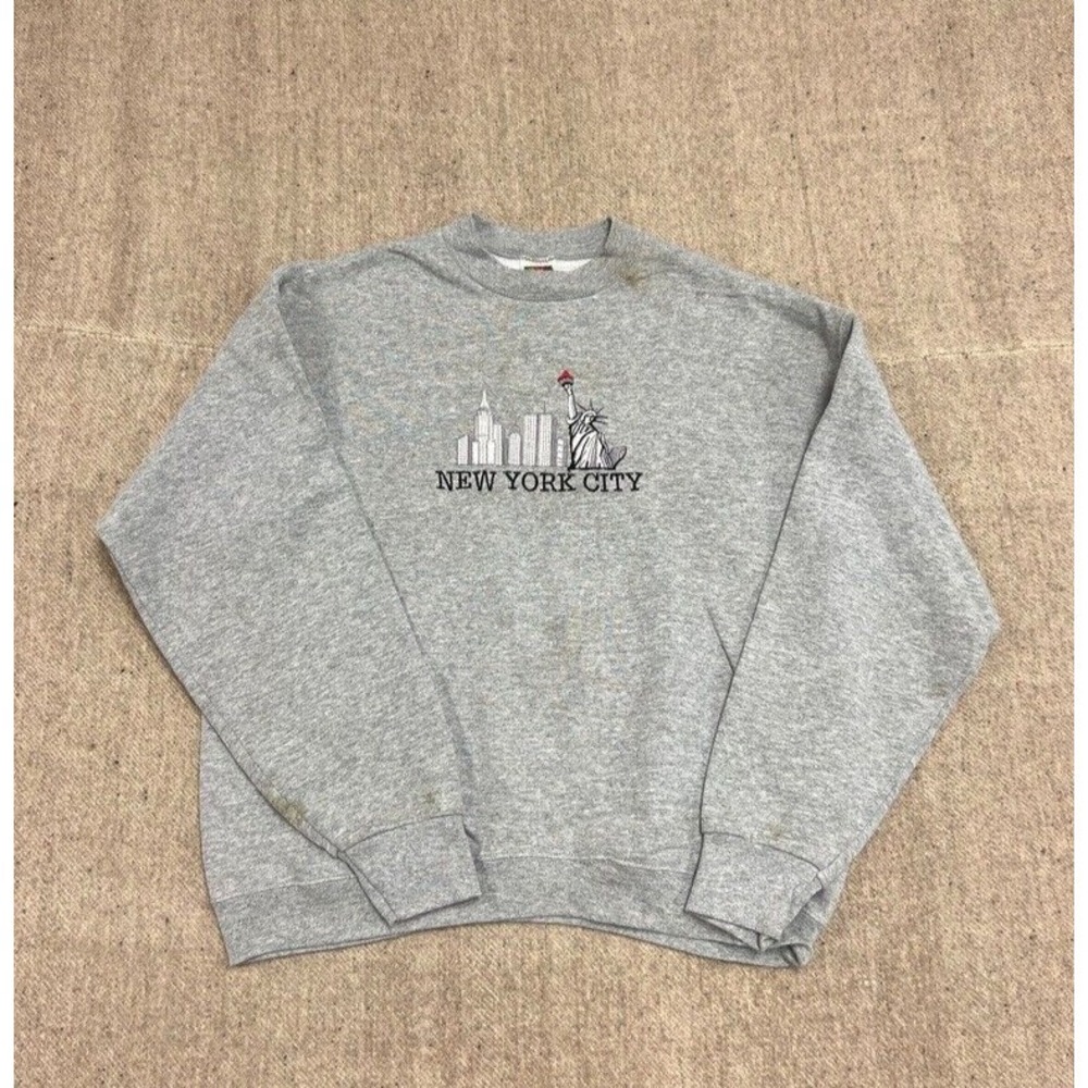 Vintage Embroidered NYC Sweatshirt Men Large Gray 1990s Fruit of the Loom